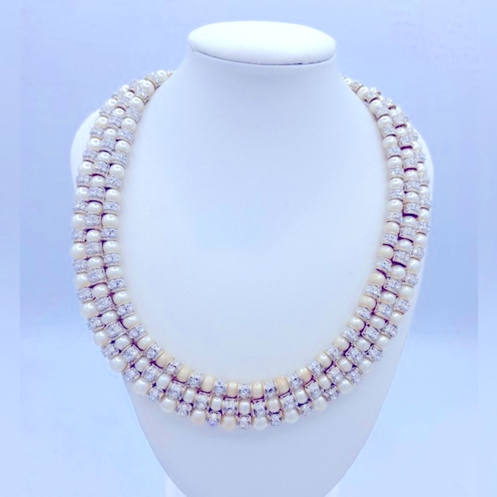 Vintage Statement Faux Pearl /Rhinestone Gold Tone Collar/Choker Beaded Necklace - Picture 2 of 9